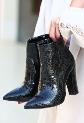 Loora Siyah Rugan Desenli Topuklu Bot resmi