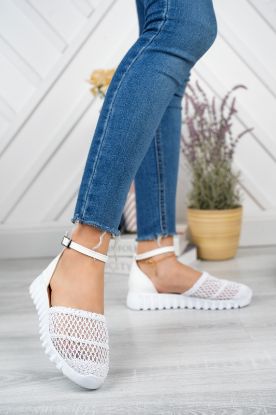 Mondi Beyaz Örgülü Sandalet resmi