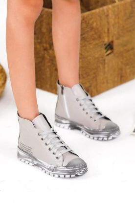 Erica Gri Cilt Bağcıklı Bot resmi