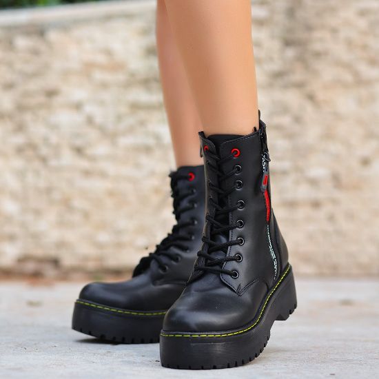 Sofia Siyah Cilt Bağcıklı Bot resmi