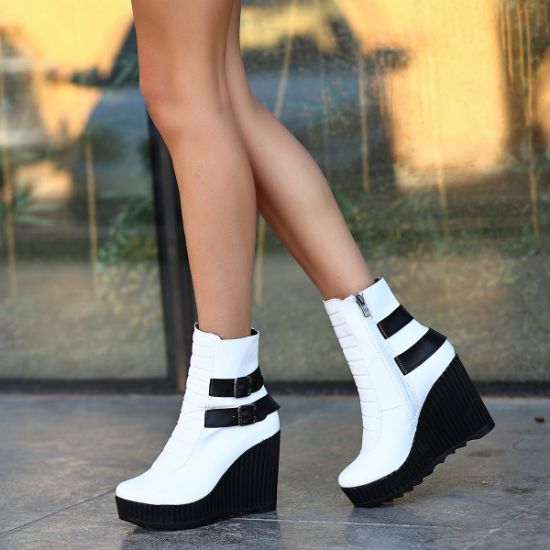 Jeila Beyaz Cilt Siyah Detaylı Dolgu Topuk Bot resmi