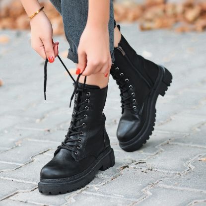 Tess Siyah Cilt Bağcıklı Bot resmi