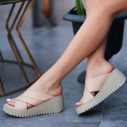 Loss Ten Cilt Dolgu Topuk Terlik resmi