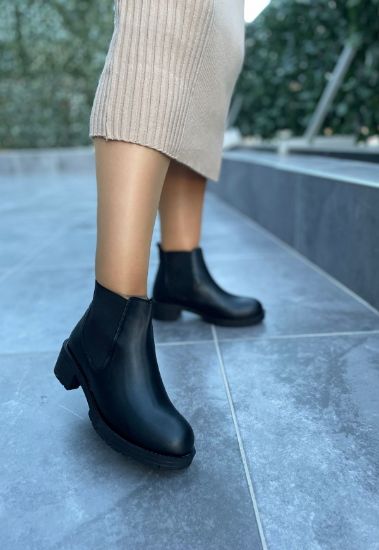 Tetina Siyah Cilt Topuklu Bot resmi